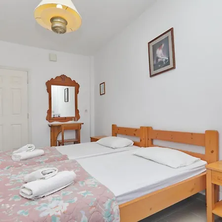 δελφίνι Σκόπελος