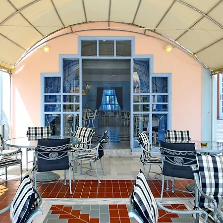 Hotell Dolphin 2*