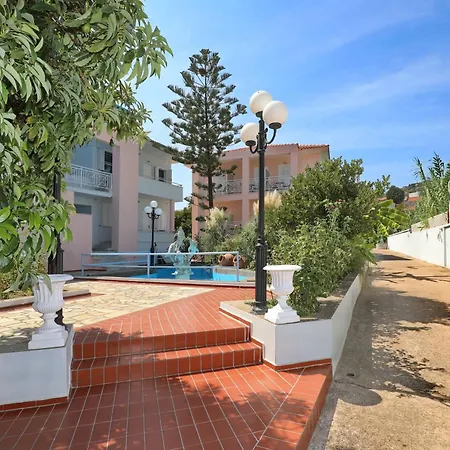 Hotel Dolphin Skopelos Town