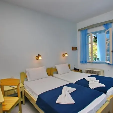 Dolphin Hotel