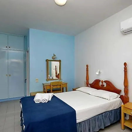 Dolphin Hotel