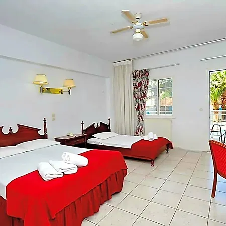 Dolphin Hotel 2*