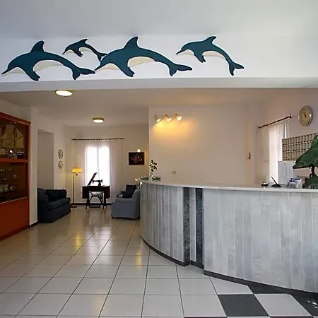 Dolphin Skopelos