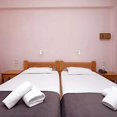 Dolphin Hotel