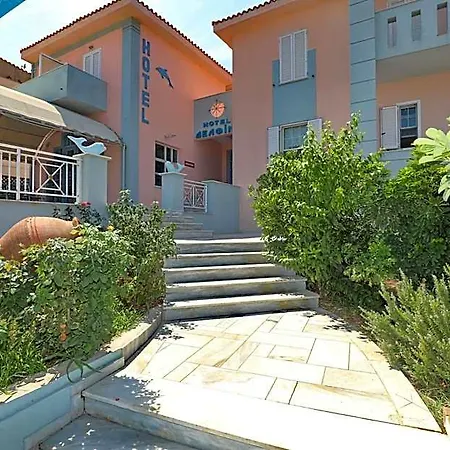 Dolphin Hotel