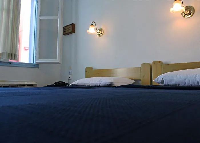 Hotel Dolphin Skopelos Town