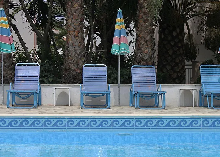 Dolphin Hotel Skopelos Town