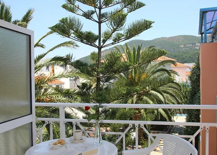 Dolphin Hotel Skopelos Town